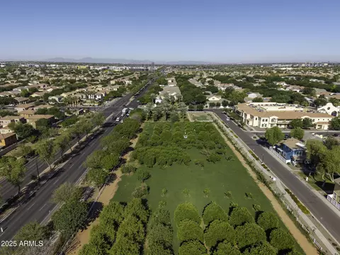 View/Area - 3065 E Tamarisk St, Gilbert, AZ 85296 photo 5 of 32
