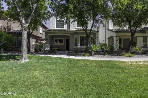 Exterior - 3065 E Tamarisk St, Gilbert, AZ 85296 photo 3 of 9