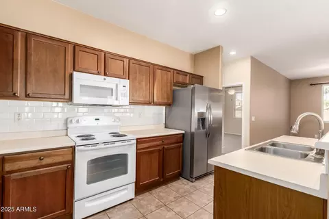 4349 E Selena Dr, Phoenix, AZ 85050 photo 16