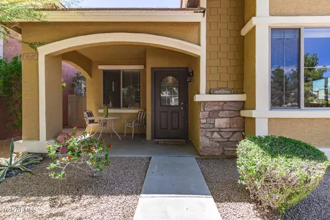 4349 E Selena Dr, Phoenix, AZ 85050 photo 7