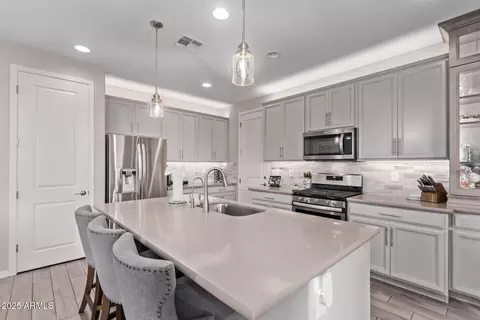 Kitchen - 9733 E Axle Ave, Mesa, AZ 85212 photo 1 of 3