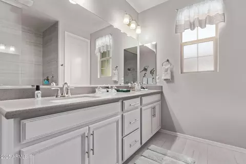 Bath - 9733 E Axle Ave, Mesa, AZ 85212 photo 1 of 4