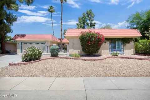 10606 W Wheatridge Dr, Sun City, AZ 85373