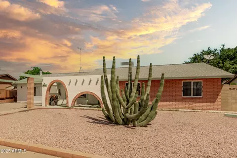 3248 E Windrose Dr, Phoenix, AZ 85032 photo 3