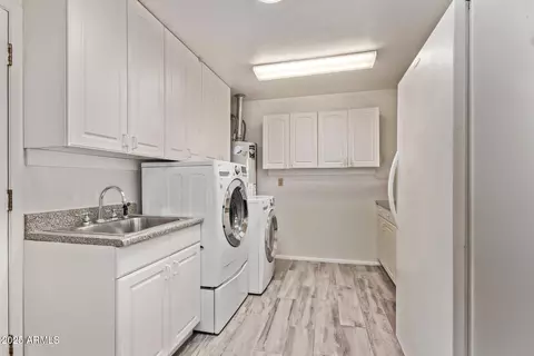 3248 E Windrose Dr, Phoenix, AZ 85032 photo 22