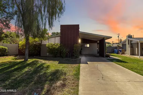 1329 E Catalina Dr, Phoenix, AZ 85014