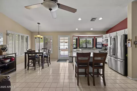843 E Vera Ln, Tempe, AZ 85284 photo 6