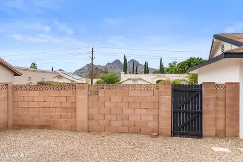 Exterior - 2614 E Mountain View Rd, Phoenix, AZ 85028 photo 2 of 2