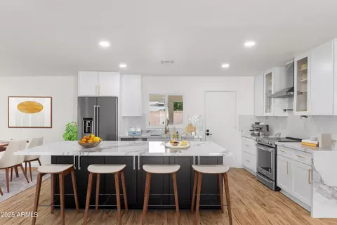 Kitchen - 2614 E Mountain View Rd, Phoenix, AZ 85028 photo 1 of 3