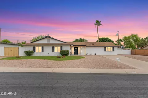 2614 E Mountain View Rd, Phoenix, AZ 85028