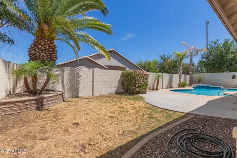 Exterior - 3580 E Kesler Ln, Gilbert, AZ 85295 photo 2 of 5