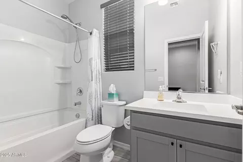 Bath - 8737 E Nichols Ave, Mesa, AZ 85209 photo 2 of 3