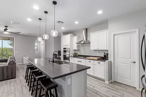 Kitchen - 8737 E Nichols Ave, Mesa, AZ 85209 photo 4 of 4