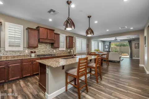 Kitchen - 10539 E Corbin Ave, Mesa, AZ 85212 photo 3 of 4