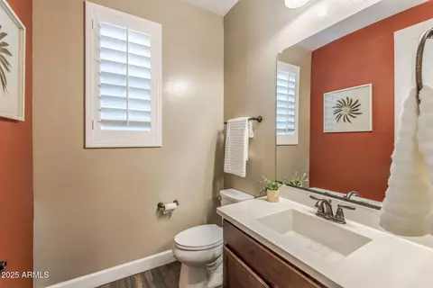 Bath - 10539 E Corbin Ave, Mesa, AZ 85212 photo 6 of 6