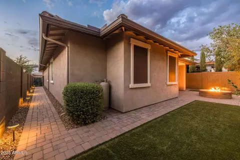 Exterior - 10539 E Corbin Ave, Mesa, AZ 85212 photo 8 of 20
