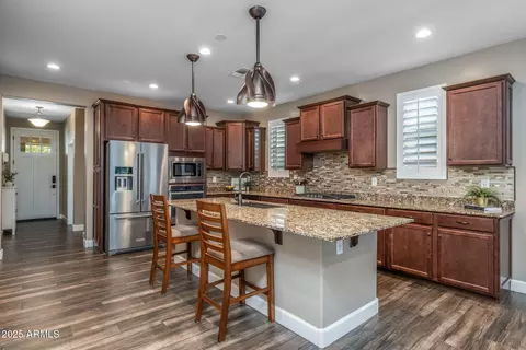 Kitchen - 10539 E Corbin Ave, Mesa, AZ 85212 photo 2 of 4