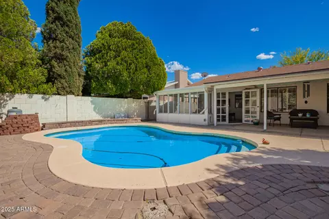 Exterior - 1002 E Topeka Dr, Phoenix, AZ 85024 photo 8 of 10