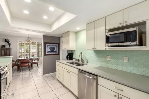 Kitchen - 1002 E Topeka Dr, Phoenix, AZ 85024 photo 1 of 5