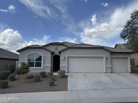 10736 W Swayback Pass, Peoria, AZ 85383