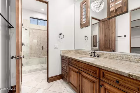 Bath - 7018 E Ingram St, Mesa, AZ 85207 photo 5 of 7