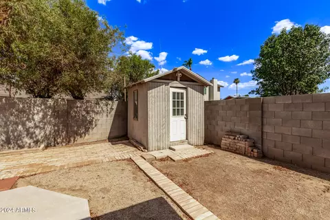 4629 N 78th Dr, Phoenix, AZ 85033 photo 7
