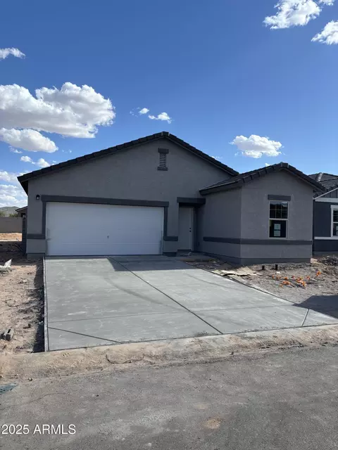5761 E Iris Dr, Florence, AZ 85132 photo 2