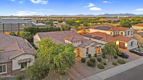 View/Area - 3872 E Jude Ln, Gilbert, AZ 85298 photo 2 of 7