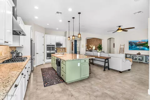 Kitchen - 3872 E Jude Ln, Gilbert, AZ 85298 photo 1 of 5