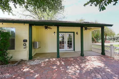 Exterior - 17730 E Brooks Farm Rd, Gilbert, AZ 85298 photo 3 of 23