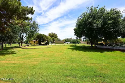 Exterior - 17730 E Brooks Farm Rd, Gilbert, AZ 85298 photo 19 of 23