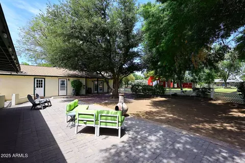 Exterior - 17730 E Brooks Farm Rd, Gilbert, AZ 85298 photo 4 of 23