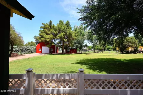 Exterior - 17730 E Brooks Farm Rd, Gilbert, AZ 85298 photo 7 of 23
