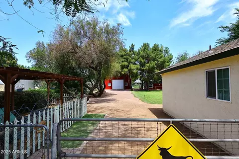 Exterior - 17730 E Brooks Farm Rd, Gilbert, AZ 85298 photo 5 of 23