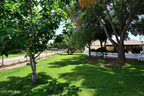 Exterior - 17730 E Brooks Farm Rd, Gilbert, AZ 85298 photo 21 of 23
