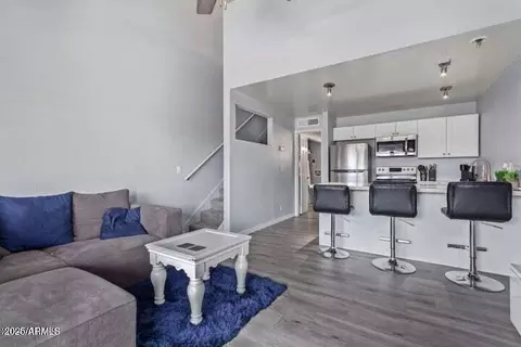 8055 E Thomas Rd #D111, Scottsdale, AZ 85251