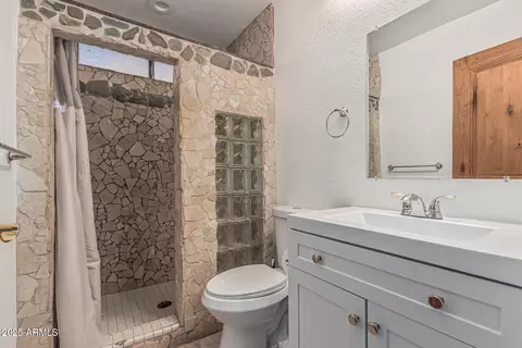 1110 E Utopia Rd, Phoenix, AZ 85024 photo 4