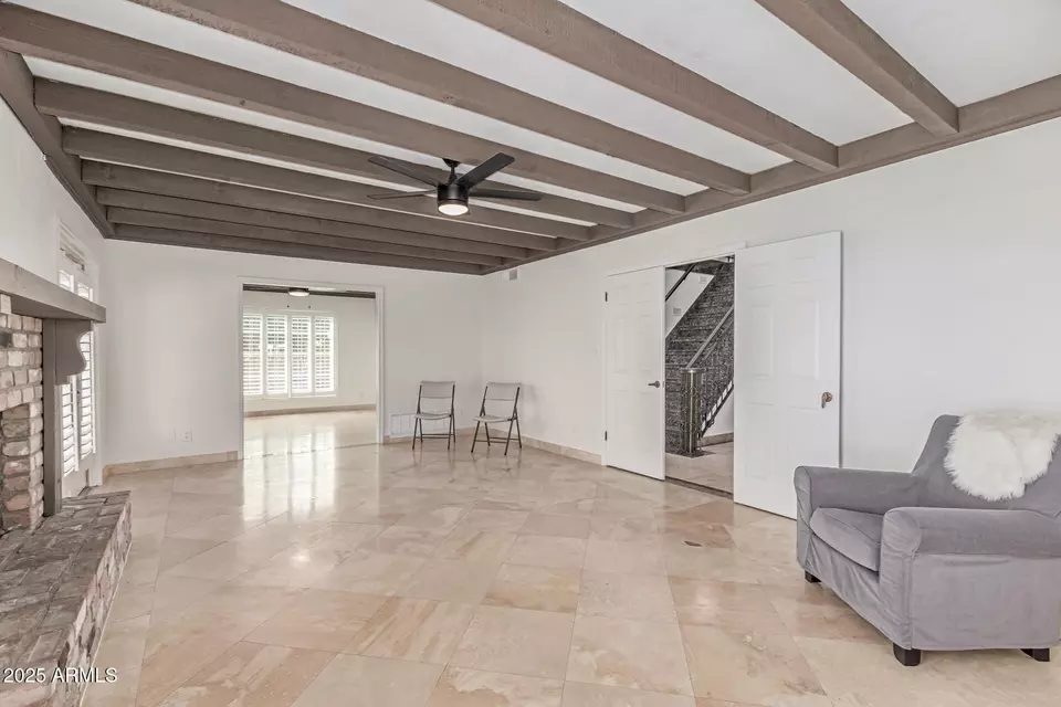 Living - 6550 N 7th St, Phoenix, AZ 85014 photo 3 of 5