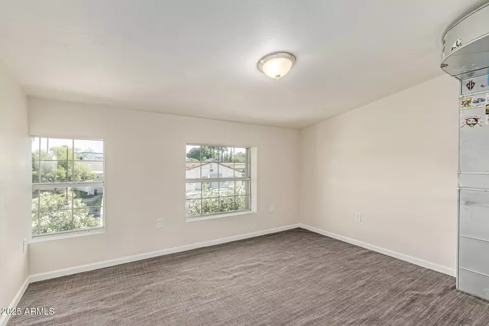 Bedroom - 6550 N 7th St, Phoenix, AZ 85014 photo 6 of 9