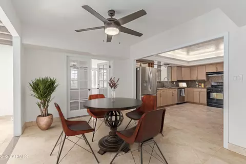 Dining - 6550 N 7th St, Phoenix, AZ 85014 photo 1 of 1