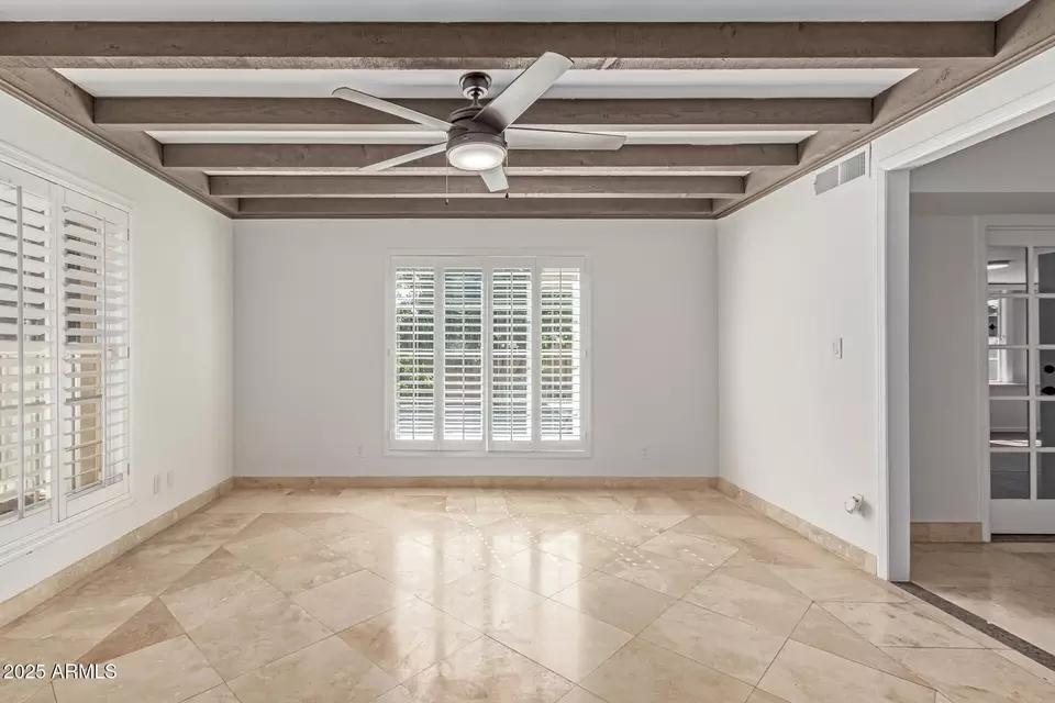 Living - 6550 N 7th St, Phoenix, AZ 85014 photo 5 of 5