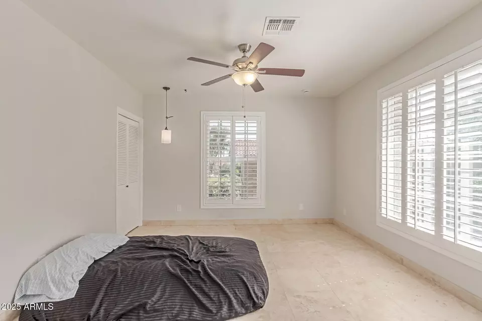 Bedroom - 6550 N 7th St, Phoenix, AZ 85014 photo 3 of 9
