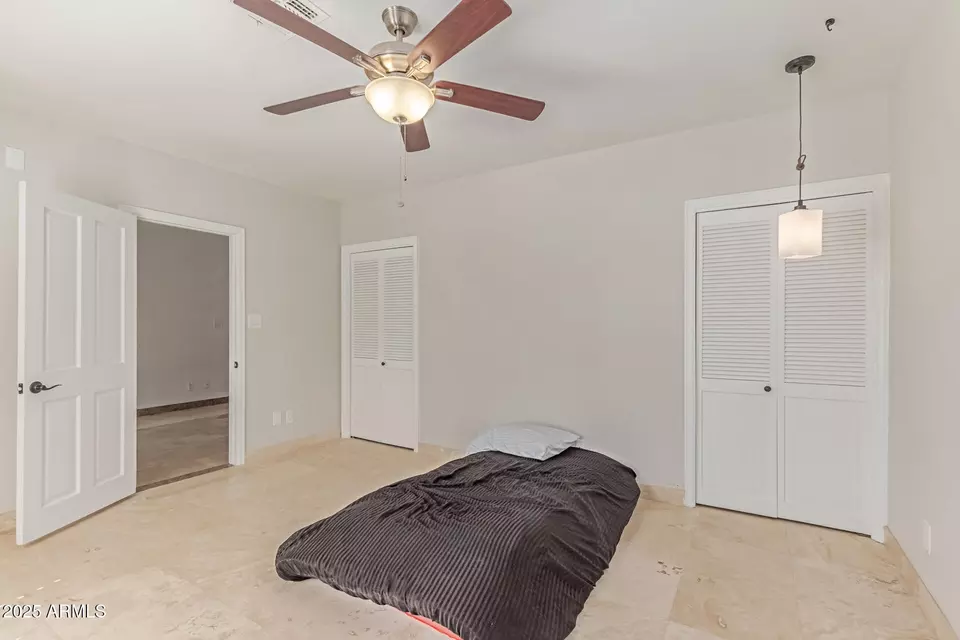 Bedroom - 6550 N 7th St, Phoenix, AZ 85014 photo 4 of 9