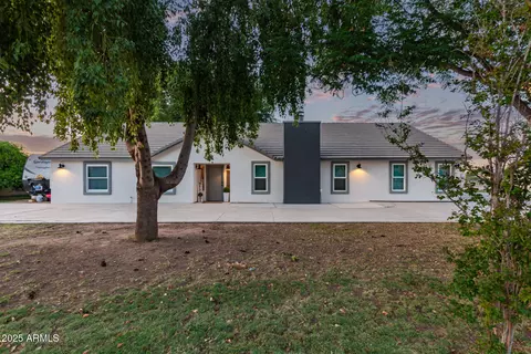 17248 E Desert Ln, Gilbert, AZ 85234