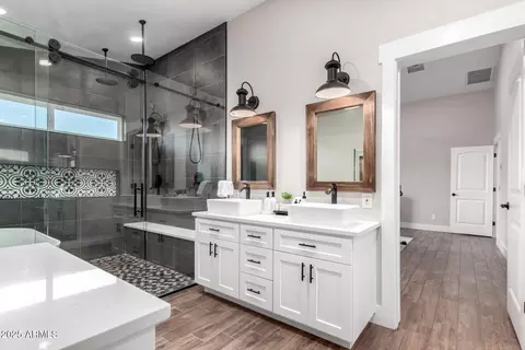 Bath - 17248 E Desert Ln, Gilbert, AZ 85234 photo 2 of 4