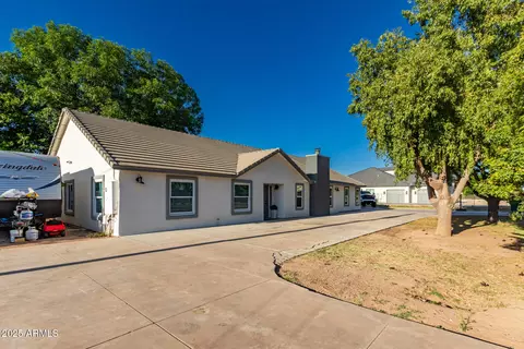 Exterior - 17248 E Desert Ln, Gilbert, AZ 85234 photo 5 of 16