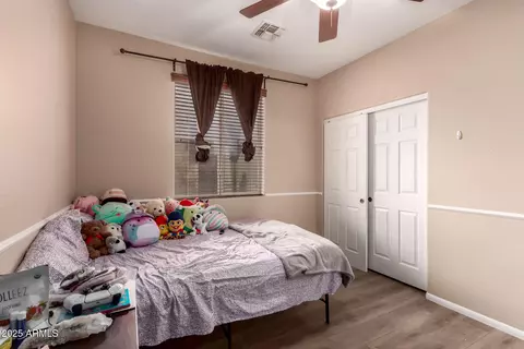 Bedroom - 2315 W Beverly Rd, Phoenix, AZ 85041 photo 7 of 8