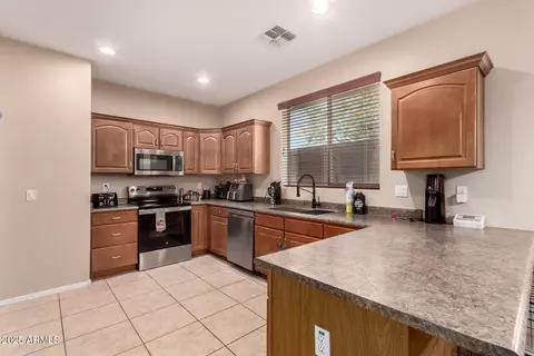 Kitchen - 2315 W Beverly Rd, Phoenix, AZ 85041 photo 1 of 3