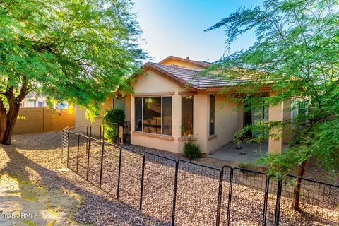 Exterior - 2315 W Beverly Rd, Phoenix, AZ 85041 photo 6 of 6