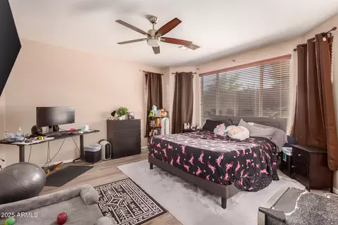 Bedroom - 2315 W Beverly Rd, Phoenix, AZ 85041 photo 1 of 8